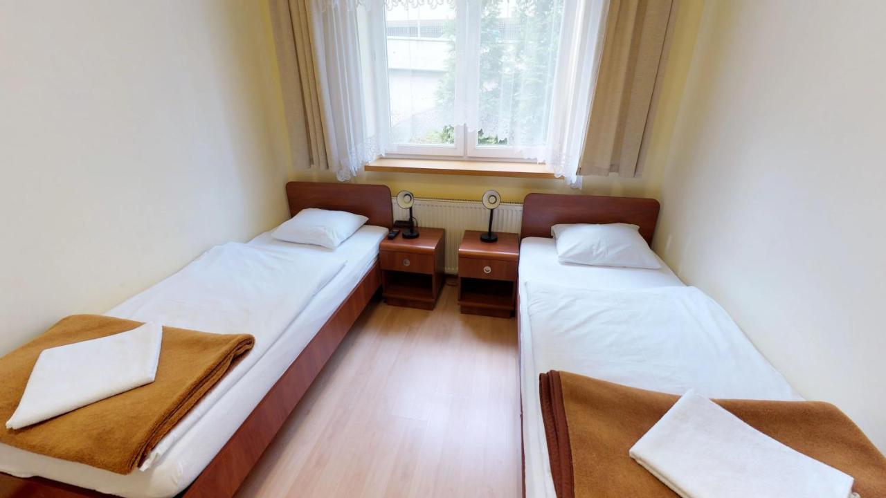黑珍珠汽车旅馆 克拉科夫 外观 照片