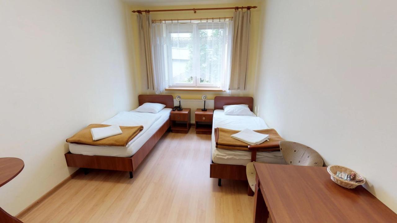 黑珍珠汽车旅馆 克拉科夫 外观 照片